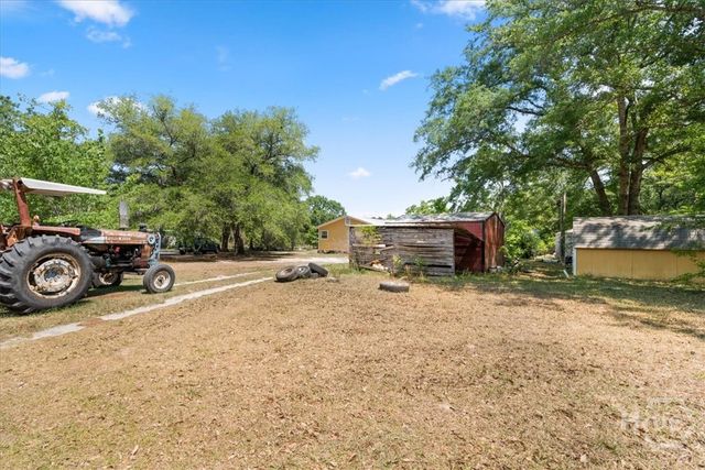 136 Wildwood Church Road, Pembroke, GA 31321
