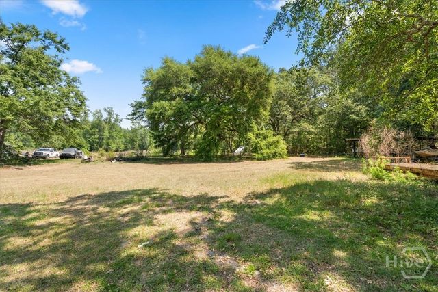 136 Wildwood Church Road, Pembroke, GA 31321