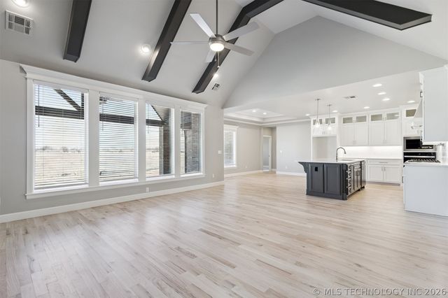 663 E 148th Place S, Glenpool, OK 74033