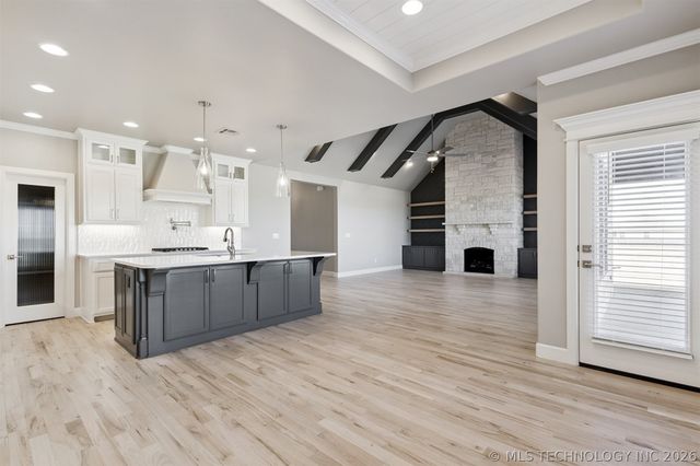 663 E 148th Place S, Glenpool, OK 74033