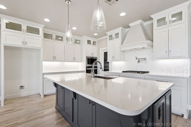 663 E 148th Place S, Glenpool, OK 74033