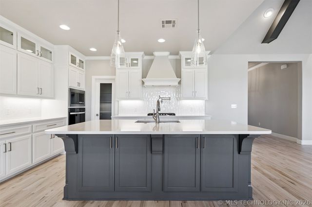 663 E 148th Place S, Glenpool, OK 74033