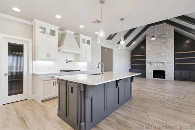 663 E 148th Place S, Glenpool, OK 74033