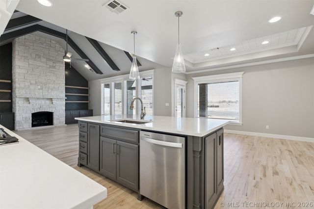 663 E 148th Place S, Glenpool, OK 74033