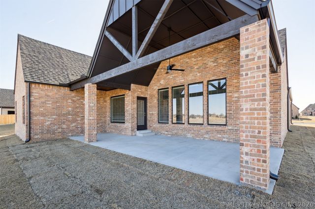 663 E 148th Place S, Glenpool, OK 74033