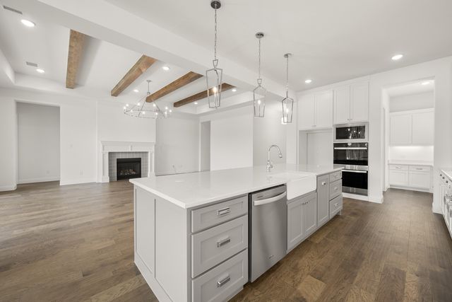 4718 Hawthorn Hills Lane, Arlington, TX 76005