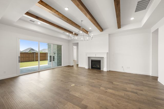 4718 Hawthorn Hills Lane, Arlington, TX 76005
