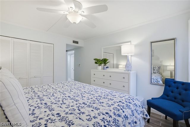 1504 Mainsail DR 6, Naples, FL 34114