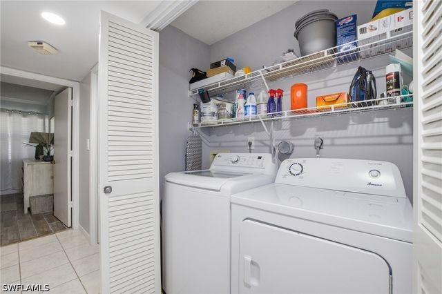 1504 Mainsail DR 6, Naples, FL 34114