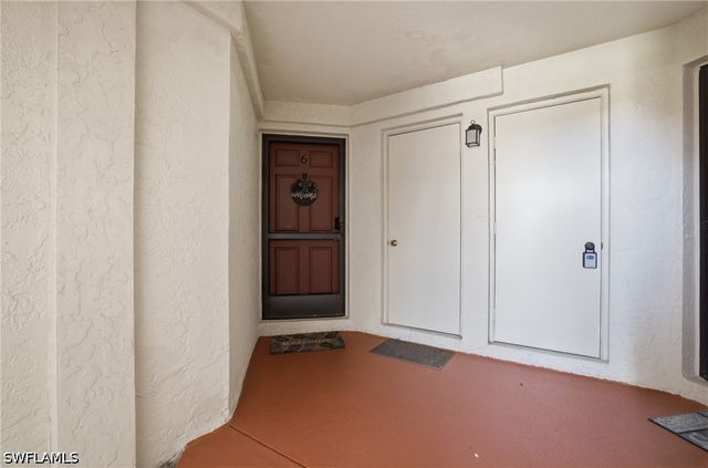 1504 Mainsail DR 6, Naples, FL 34114