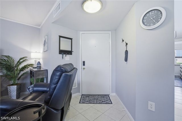 1504 Mainsail DR 6, Naples, FL 34114