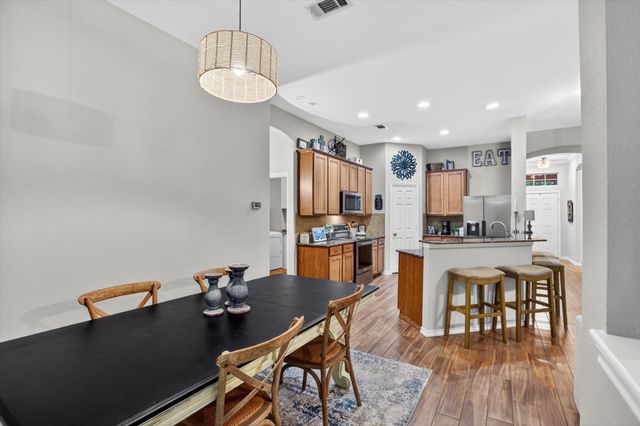 9122 Water Oak Drive, Arlington, TX 76002