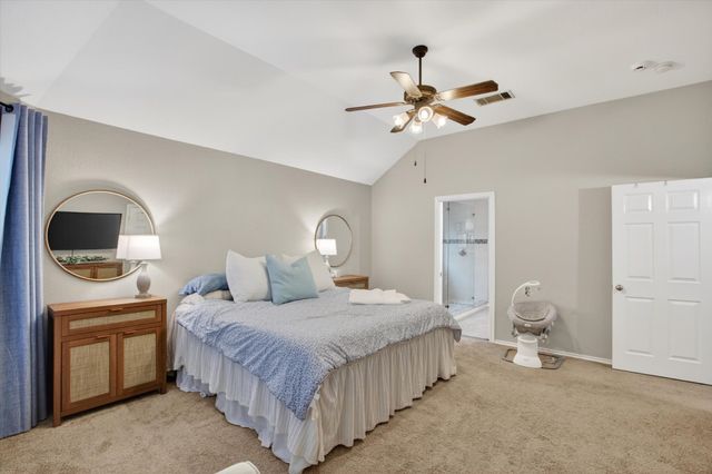 9122 Water Oak Drive, Arlington, TX 76002