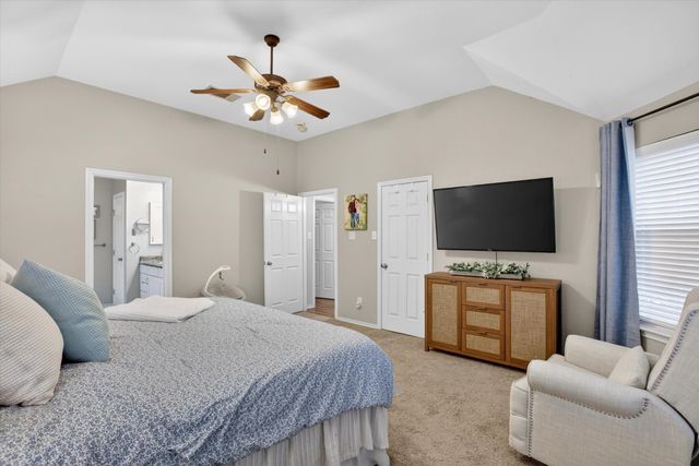 9122 Water Oak Drive, Arlington, TX 76002