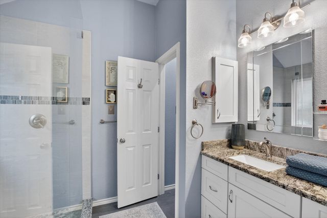 9122 Water Oak Drive, Arlington, TX 76002