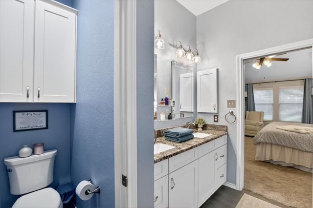 9122 Water Oak Drive, Arlington, TX 76002