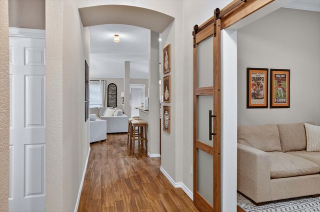 9122 Water Oak Drive, Arlington, TX 76002