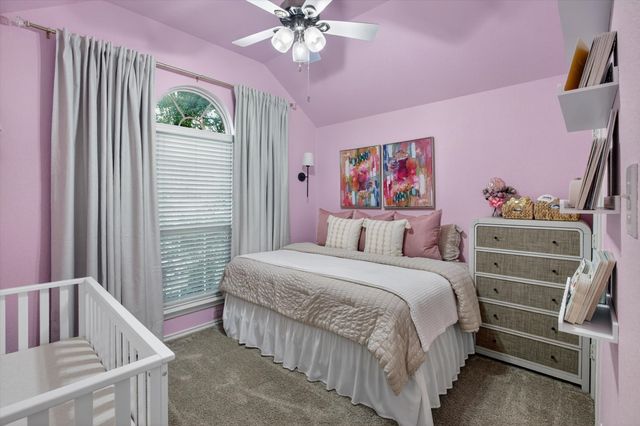 9122 Water Oak Drive, Arlington, TX 76002