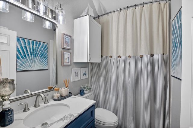 9122 Water Oak Drive, Arlington, TX 76002