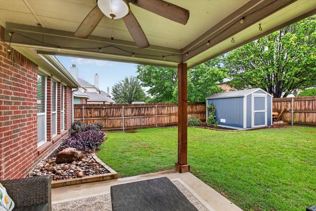 9122 Water Oak Drive, Arlington, TX 76002