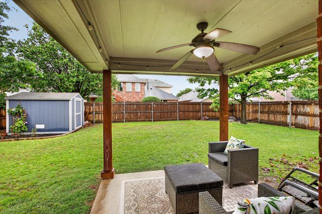 9122 Water Oak Drive, Arlington, TX 76002