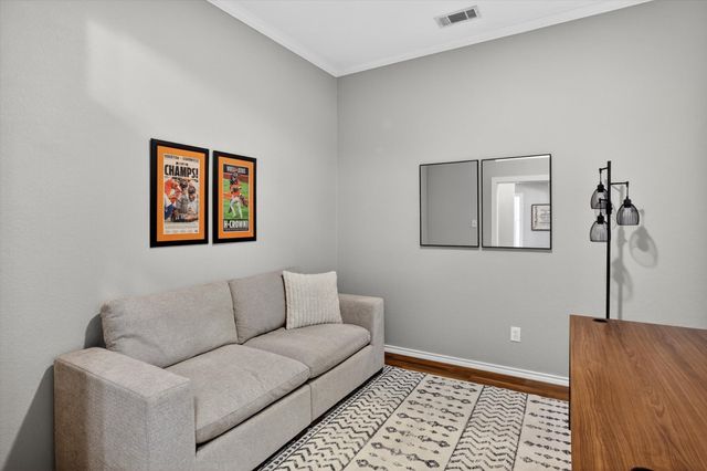 9122 Water Oak Drive, Arlington, TX 76002