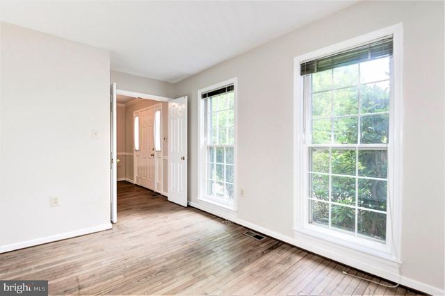 10322 DUNN MEADOW RD, Vienna, VA 22182