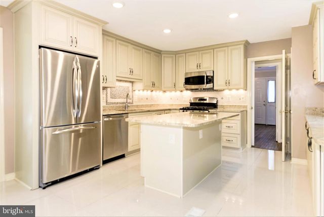 10322 DUNN MEADOW RD, Vienna, VA 22182
