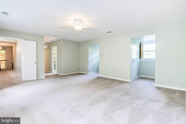 10322 DUNN MEADOW RD, Vienna, VA 22182