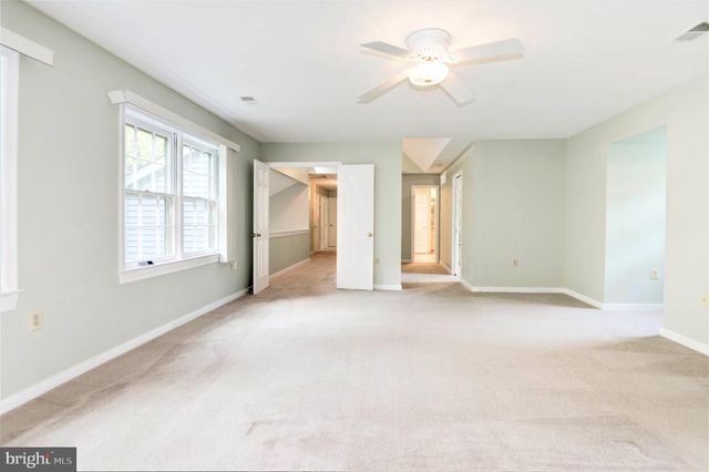 10322 DUNN MEADOW RD, Vienna, VA 22182