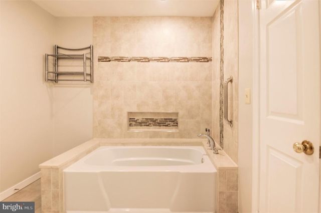 10322 DUNN MEADOW RD, Vienna, VA 22182