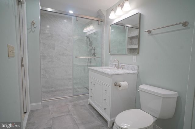 10322 DUNN MEADOW RD, Vienna, VA 22182