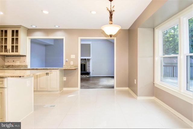 10322 DUNN MEADOW RD, Vienna, VA 22182
