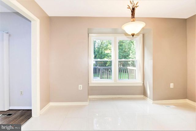 10322 DUNN MEADOW RD, Vienna, VA 22182