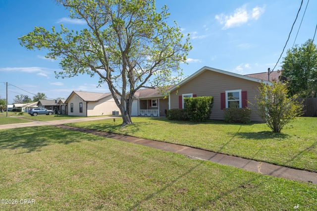 603 Redbird Street, Lynn Haven, FL 32444