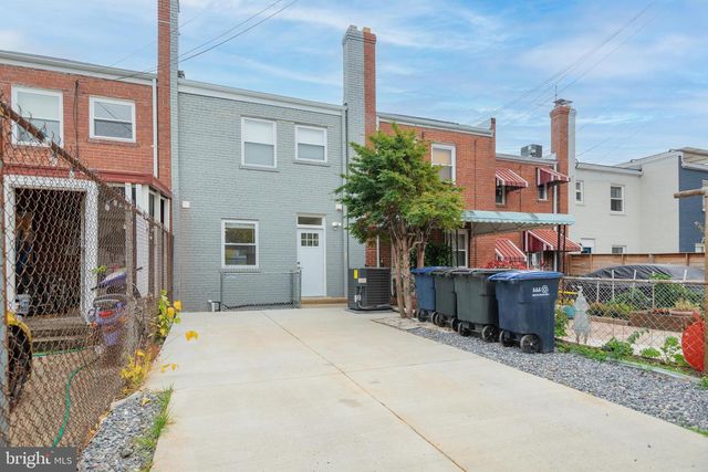 1342 DOWNING ST NE, Washington, DC 20018