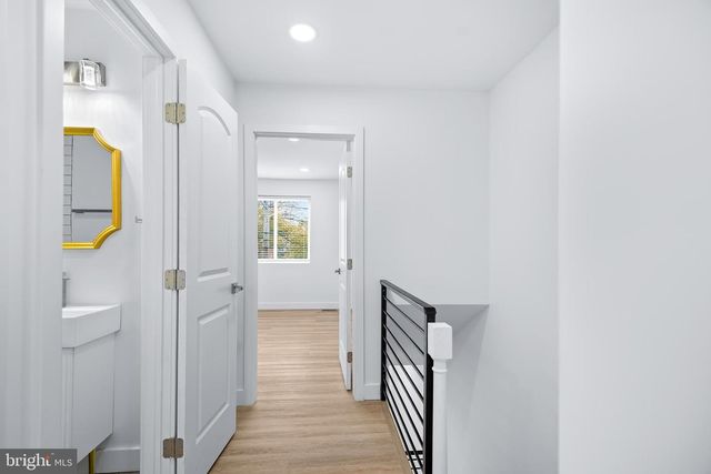 1342 DOWNING ST NE, Washington, DC 20018