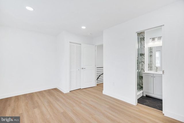 1342 DOWNING ST NE, Washington, DC 20018