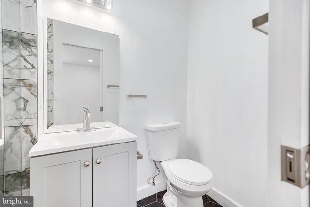 1342 DOWNING ST NE, Washington, DC 20018