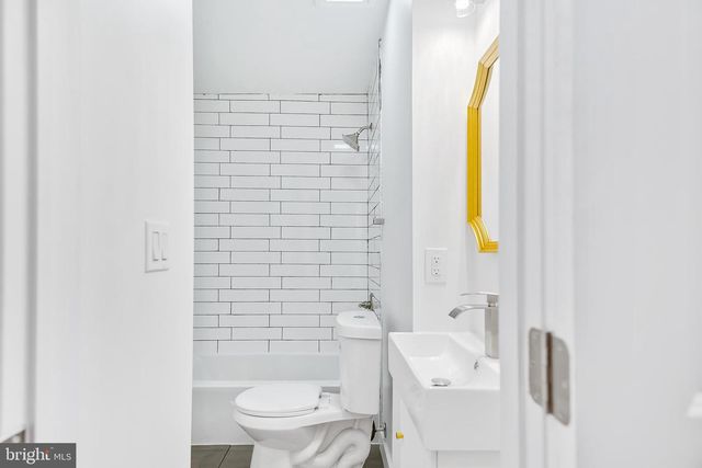 1342 DOWNING ST NE, Washington, DC 20018