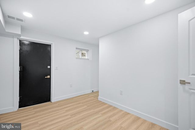 1342 DOWNING ST NE, Washington, DC 20018