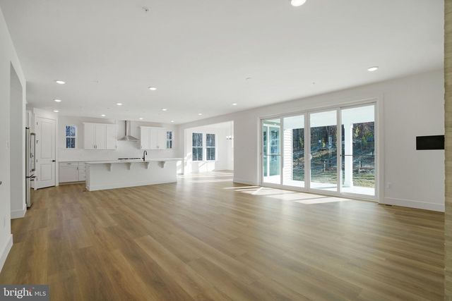 2003 ARAM DR, Accokeek, MD 20607