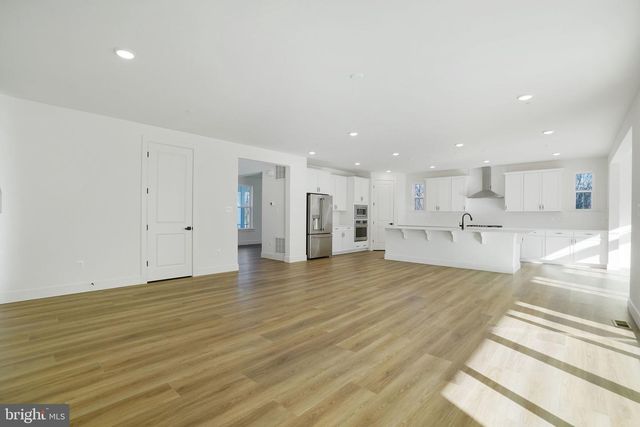 2003 ARAM DR, Accokeek, MD 20607