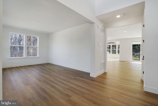 2003 ARAM DR, Accokeek, MD 20607