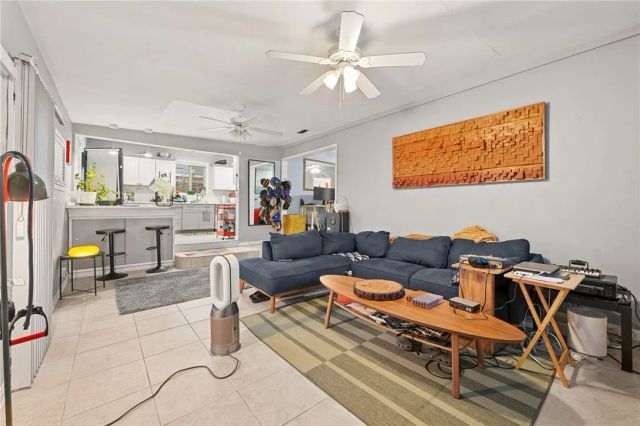 531 W Palmer, Compton, CA 90220