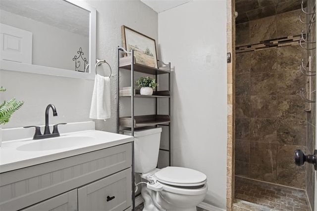 3620 W Charter Oak Road, Edmond, OK 73034