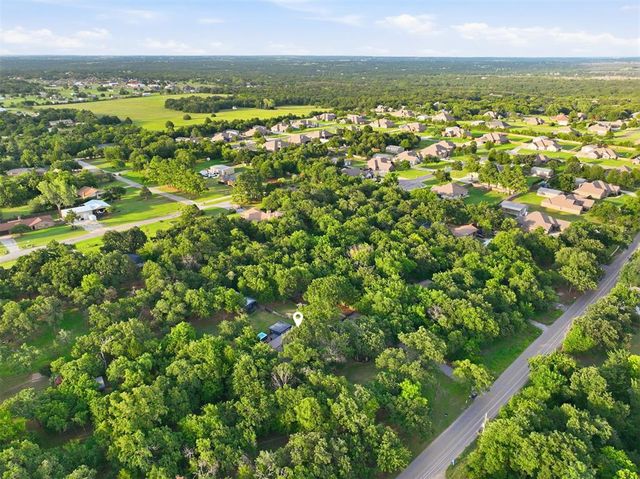 3620 W Charter Oak Road, Edmond, OK 73034