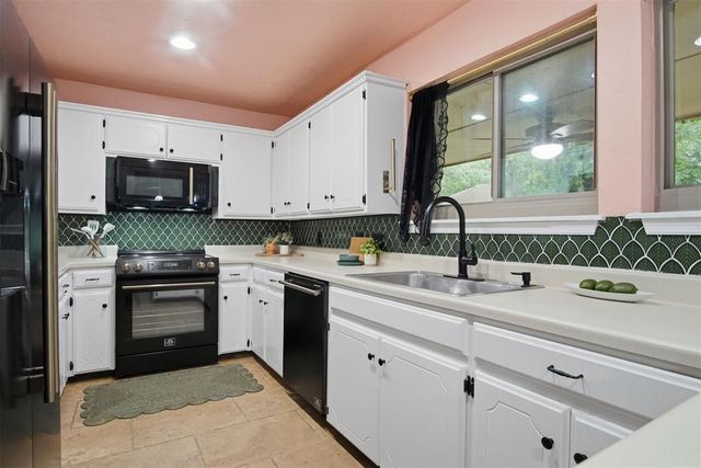 3620 W Charter Oak Road, Edmond, OK 73034