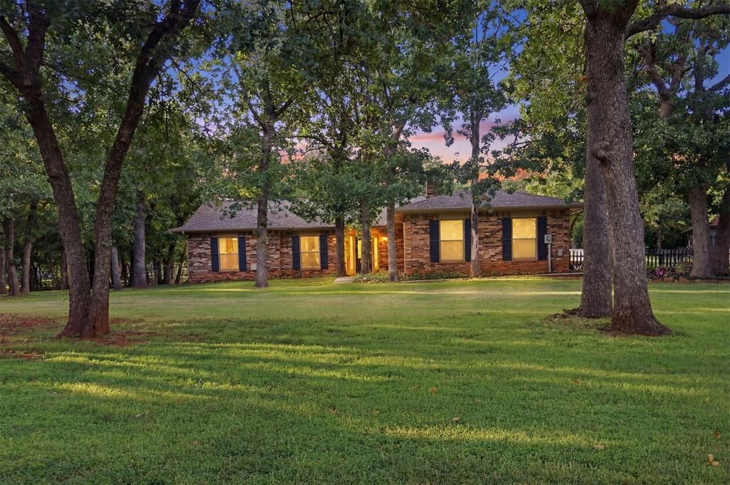 3620 W Charter Oak Road, Edmond, OK 73034