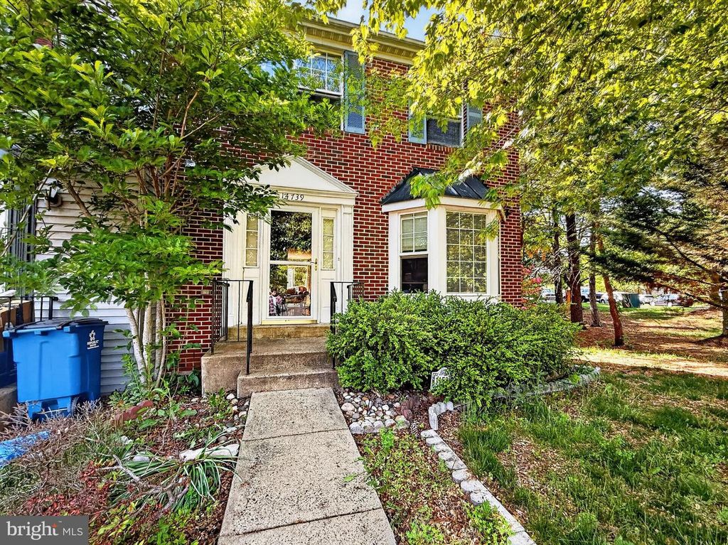 14739 FLOWER HILL DR, Centreville, VA 20120